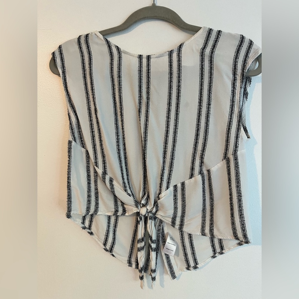 ASTR the Label tie front top